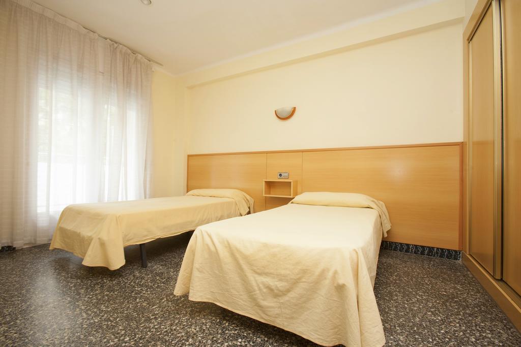 Goya Apartments Салоу Екстер'єр фото